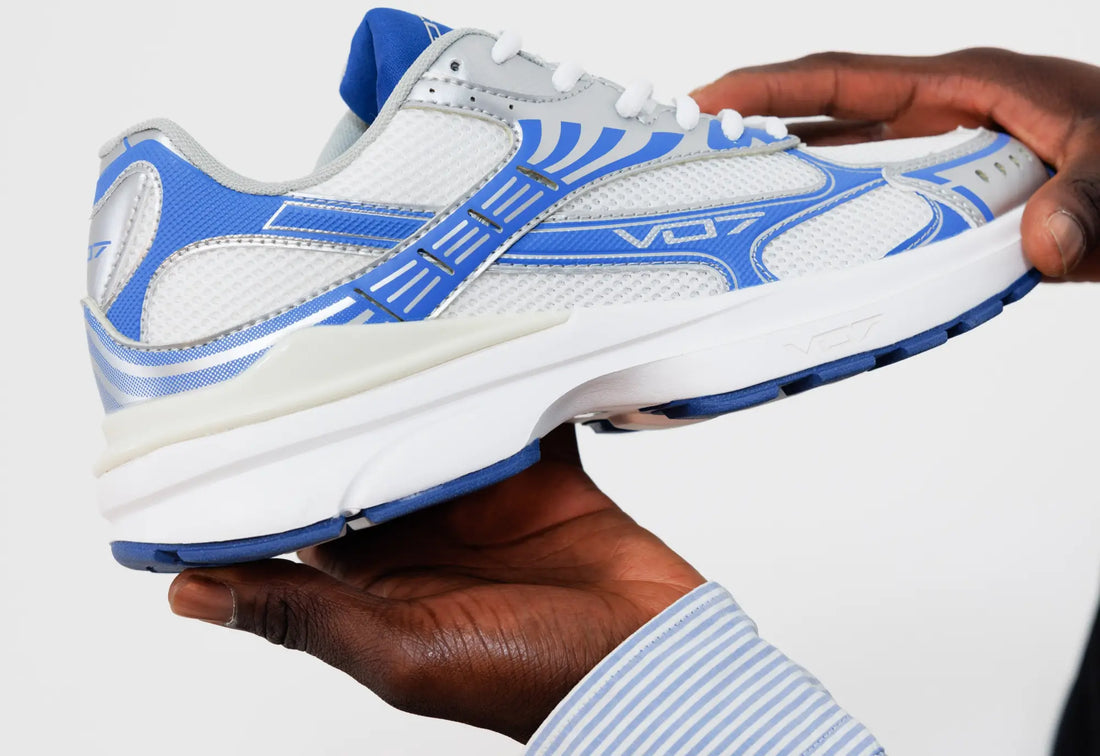 LES SNEAKERS VO7: COMMENT ELLES REDÉFINISSENT LA MODE EN 2025