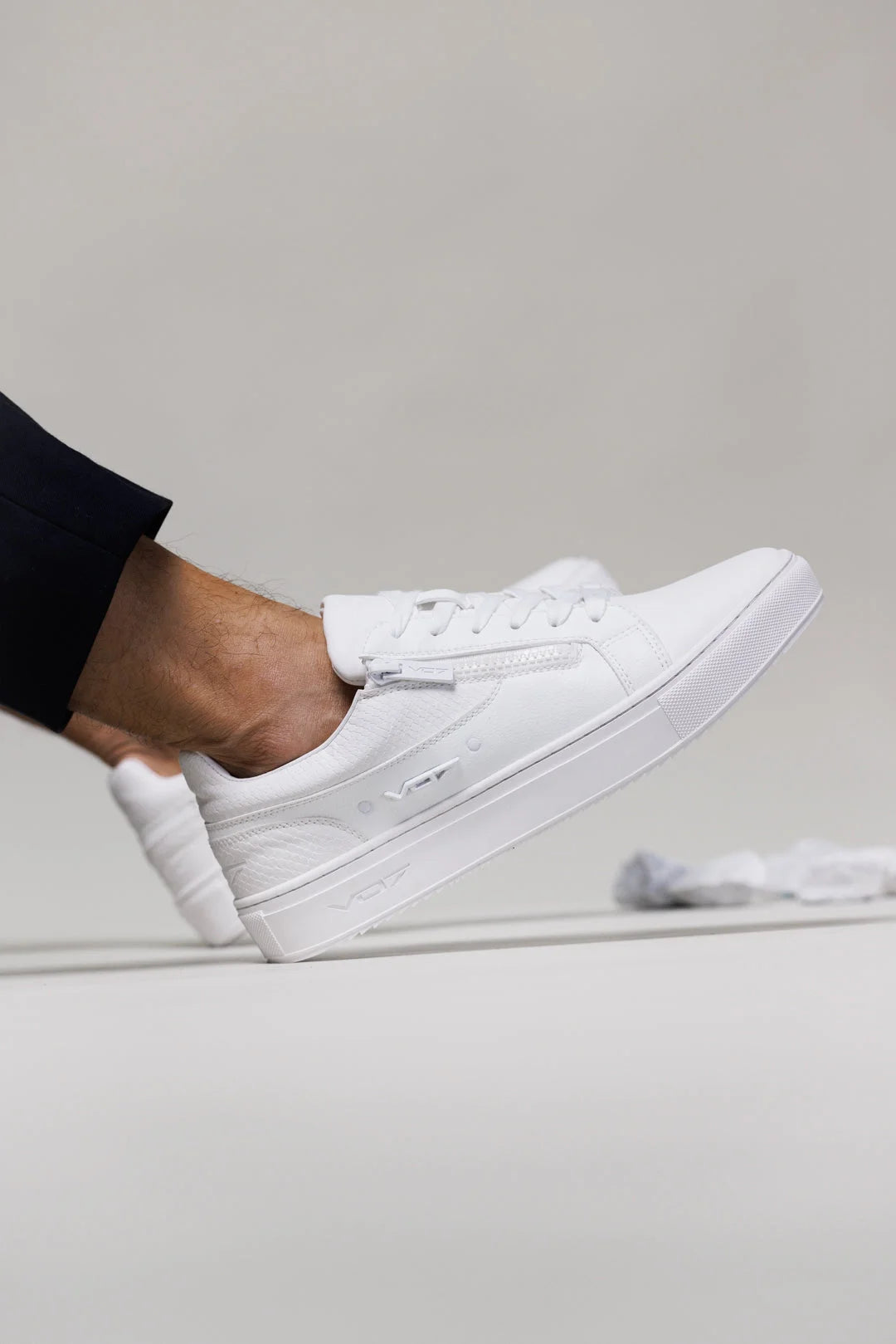 V 07 ROMA SNAKE WHITE SNEAKERS BLANC 6