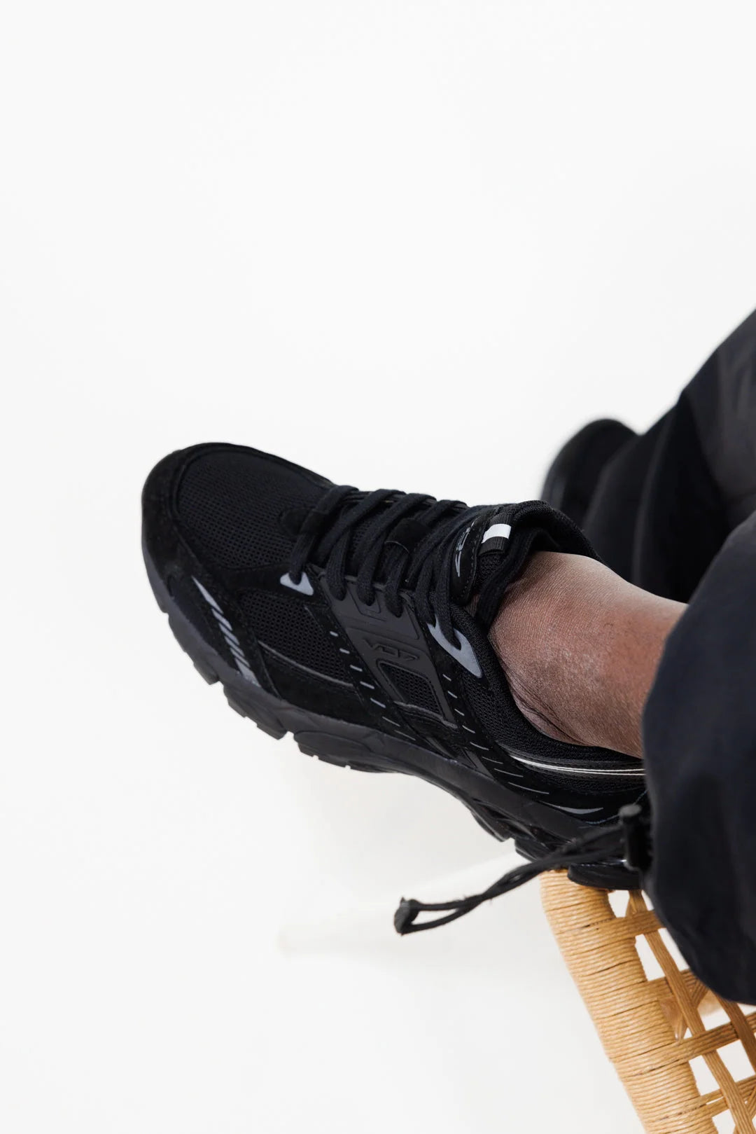 V 07 RONI DARK SNEAKERS STREET NOIR 3