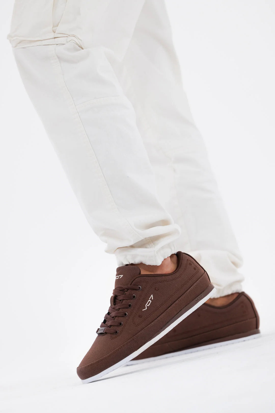 V 07 YACHT 10 BROWN SNEAKERS ELÉGANCE MARRON 6